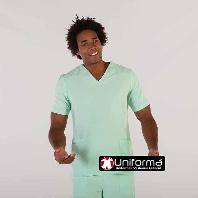 Casaca de trabajo cuello pico con tratamiento anti bacterias Silvadur, contra los malos olores, en tejido super elástico lo que la hace muy cómoda, para largos usos, de fácil mantenimiento y sin necesidad de plancha, personalizable con logo de empresa en Uniforma