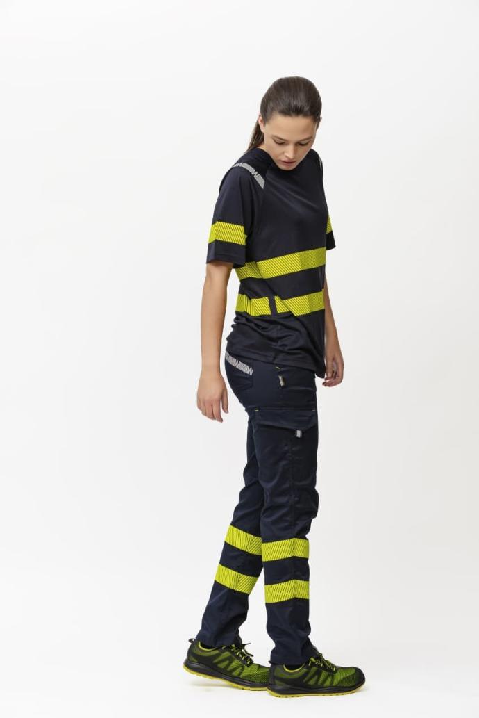 Pantalón de trabajo elástico Slim Fit, con cintas amarillas de alta visibilidad de tipo segmentadas en Uniforma
