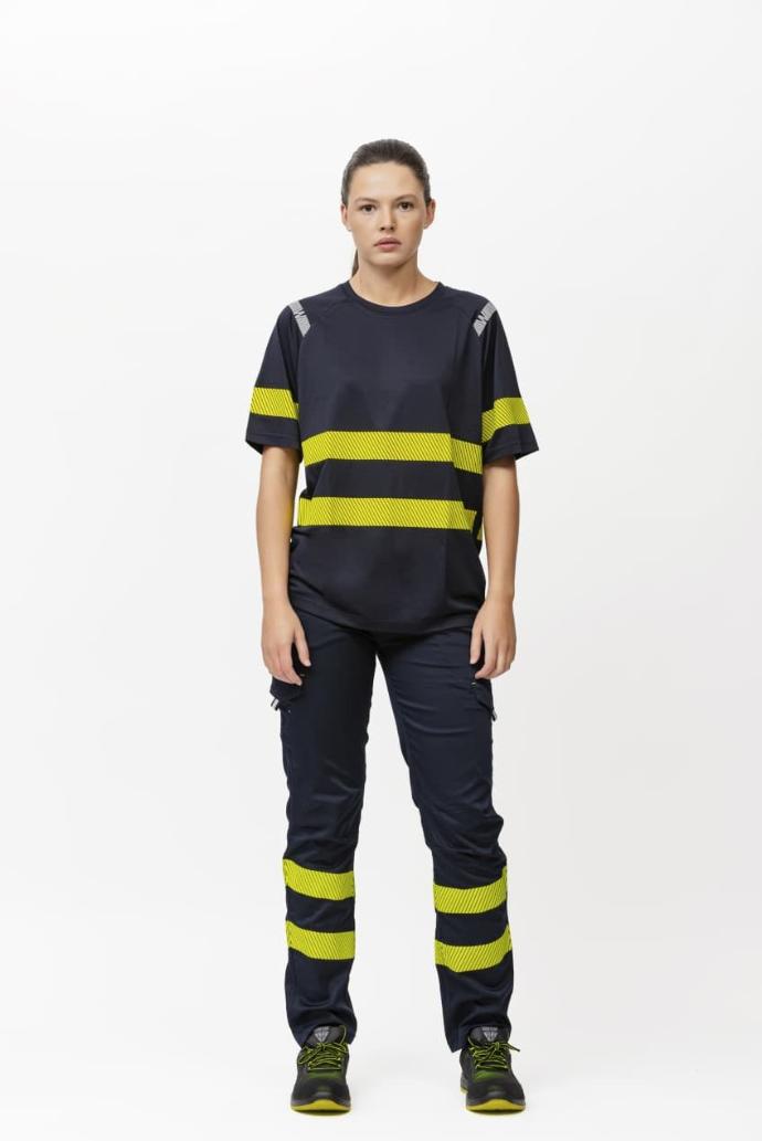 Pantalón de trabajo elástico Slim Fit, con cintas amarillas de alta visibilidad de tipo segmentadas en Uniforma