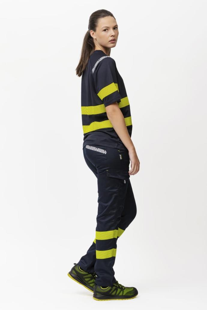 Pantalón de trabajo elástico Slim Fit, con cintas amarillas de alta visibilidad de tipo segmentadas en Uniforma