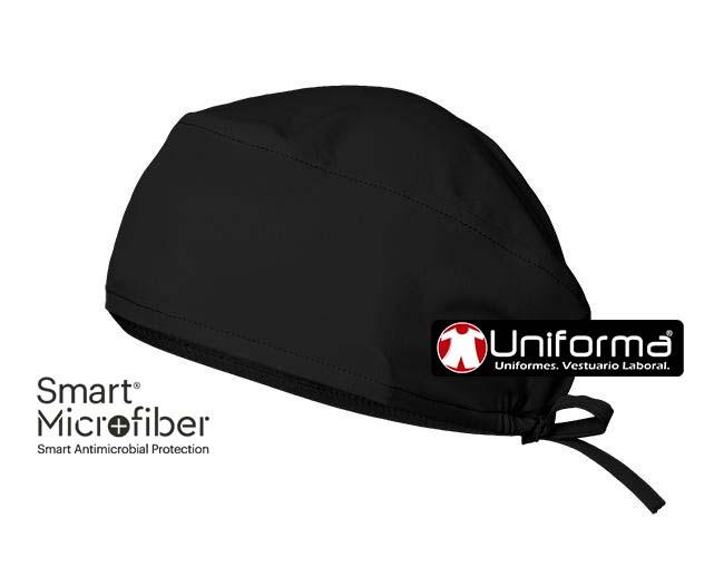 Gorro sanitario en tejido anti bacterias con iones de plata de color negro personalizable con logo de empresa en uniforma