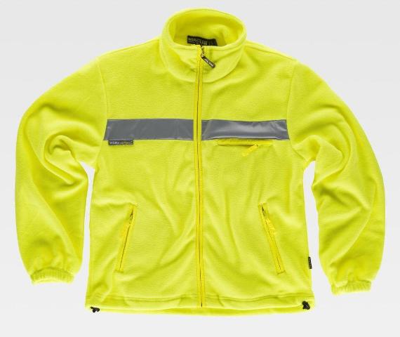 Chaqueta Forro Polar de color amarillo flúor reflectante de Alta Visibilidad con banda Reflectante cierre de cremallera central y cuello alto para el frío, personalizable con logo de empresa en uniforma - TC4040